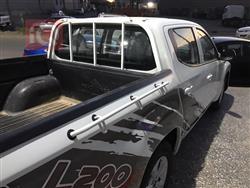 ميتسوبيشي L200